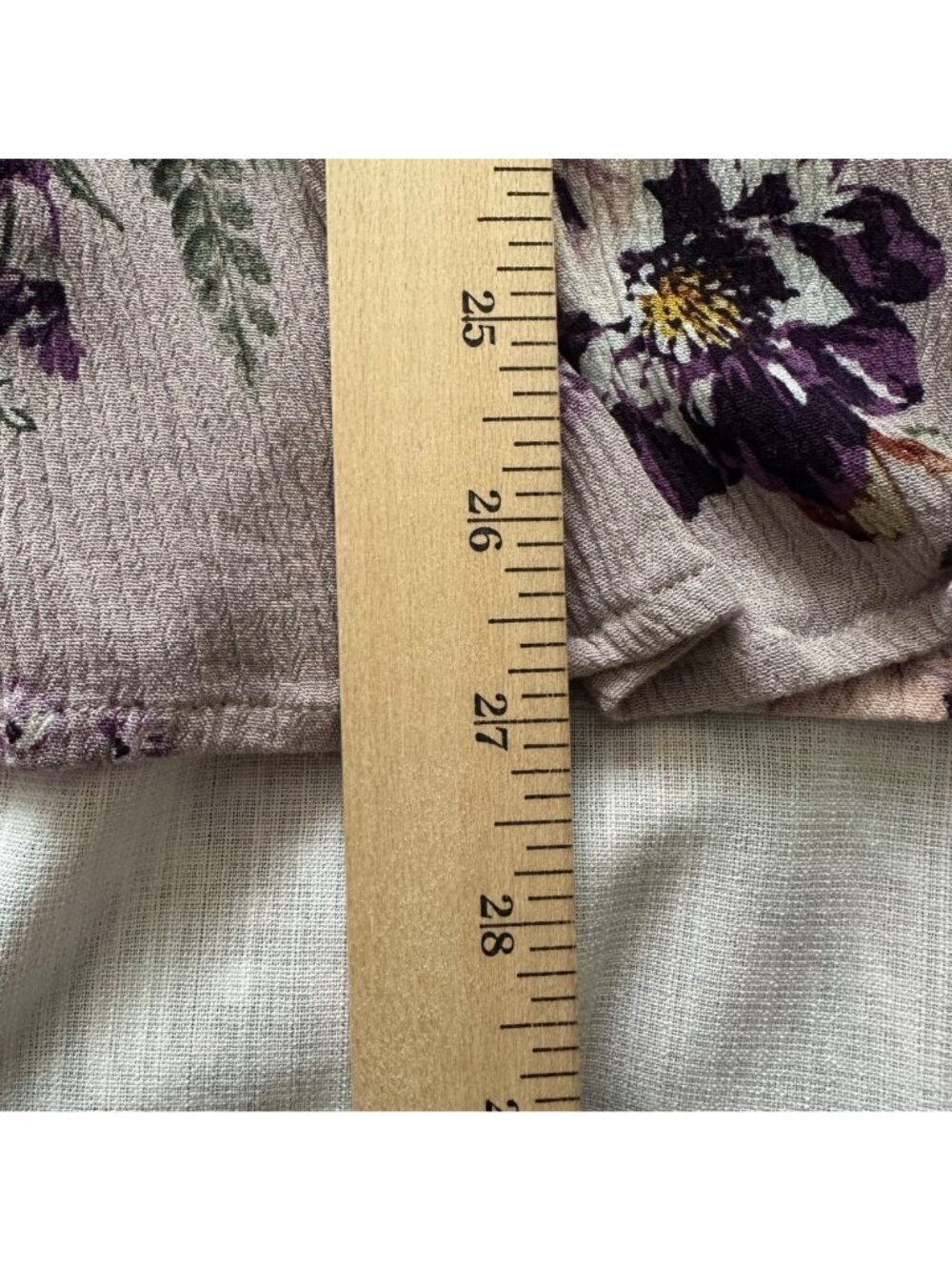Torrid Floral Bell Sleeve Blouse SZ 1 Lavender Purple Babydoll Cottage Boho - Picture 9 of 9